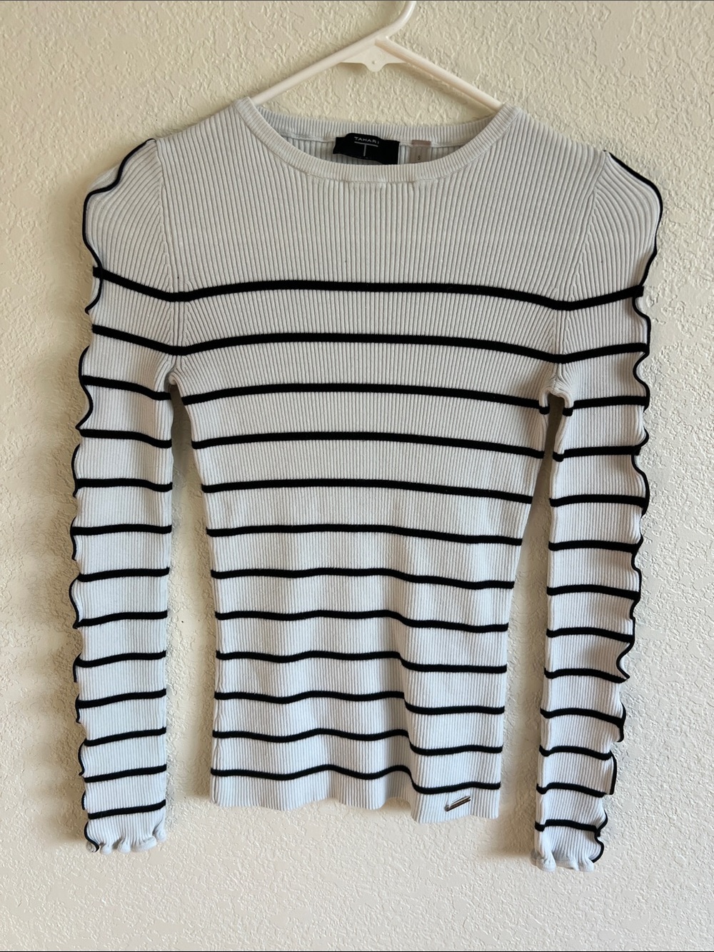 T Tahari Rib Knit Lettuce-Edge Long Sleeve Top